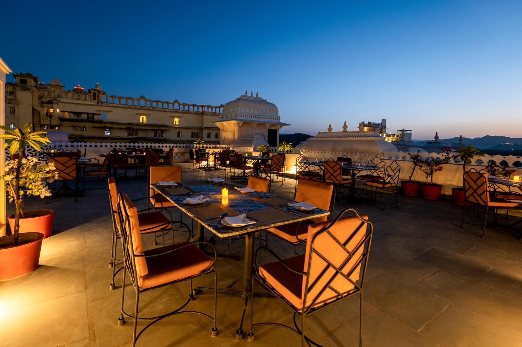 Sterling Jaisinghgarh Udaipur Hotel Eksteriør billede